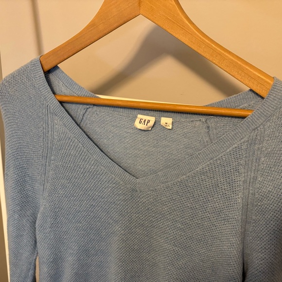 Gap Light Blue V-Neck Sweater - Picture 2 of 5